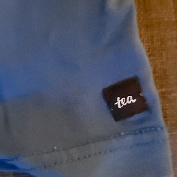 Sz 12-18 months Tea Collection Blue and Pink Romper. - Picture 5 of 5